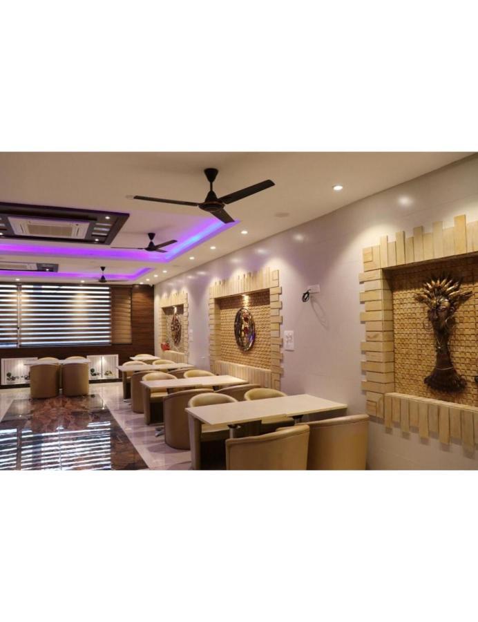 Hotel President, Jodhpur ジョードプル エクステリア 写真